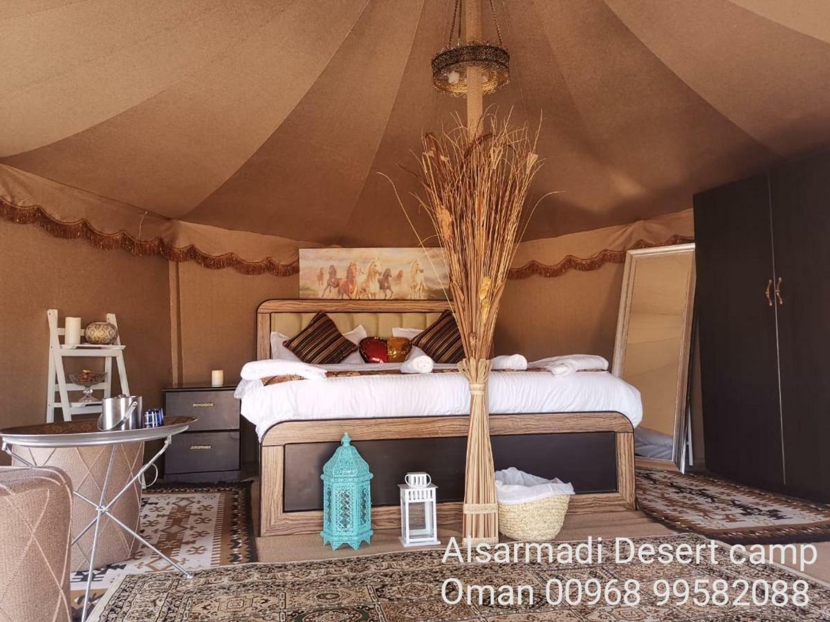 Отель Alsarmadi Desert Camp Shahiq Экстерьер фото