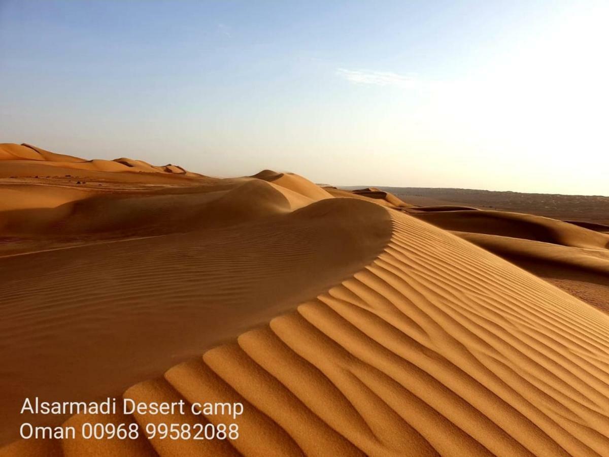 Отель Alsarmadi Desert Camp Shahiq Экстерьер фото